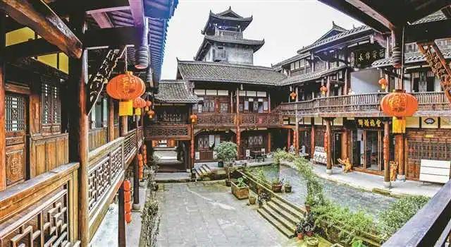 逃离鱼店